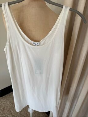 Splendid White Scoop Neck Tank